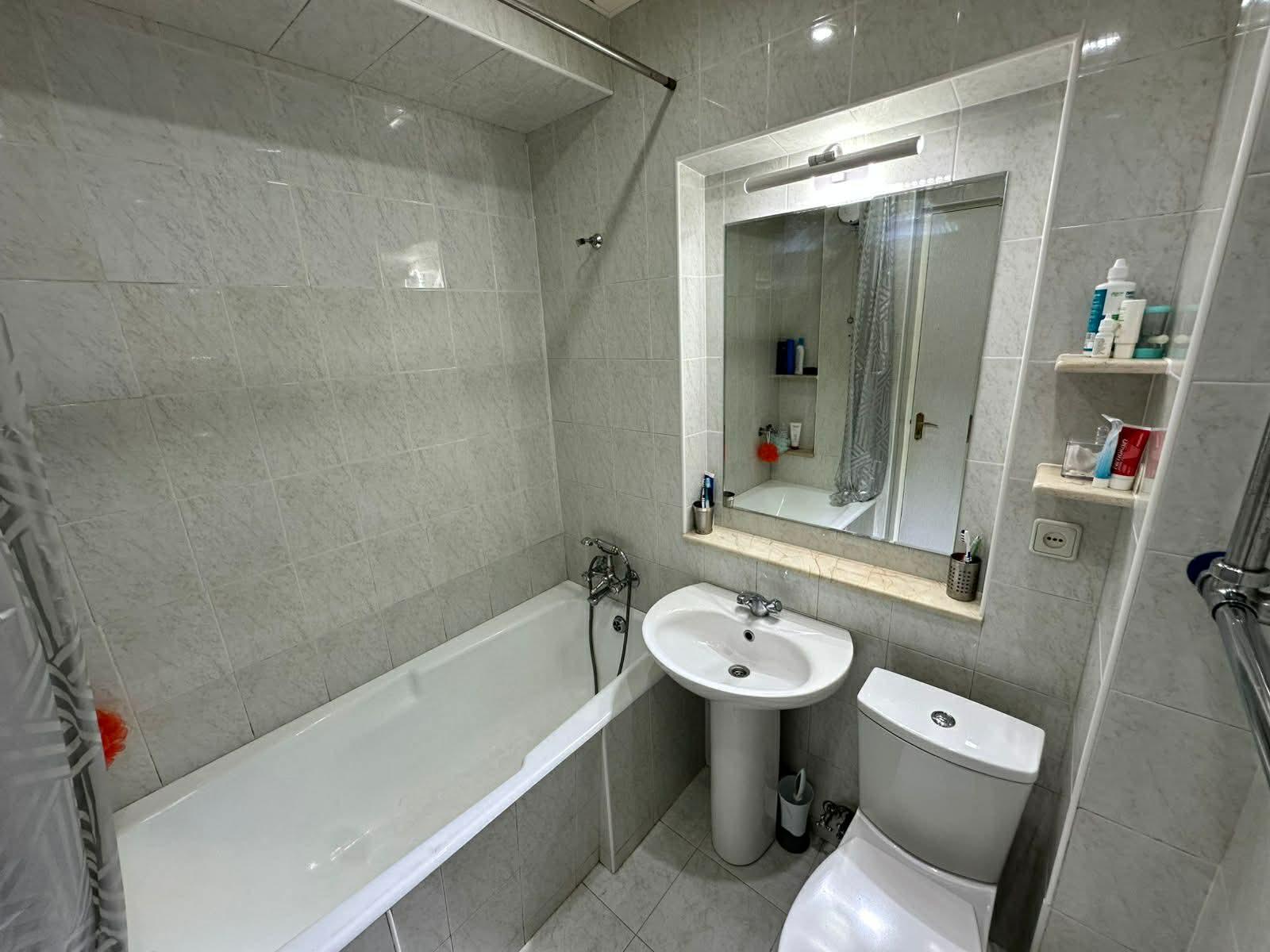 Satılık Daire Batum Chavchavadze Caddesi – 114 m² | Eski Bina | Merkezi Konum